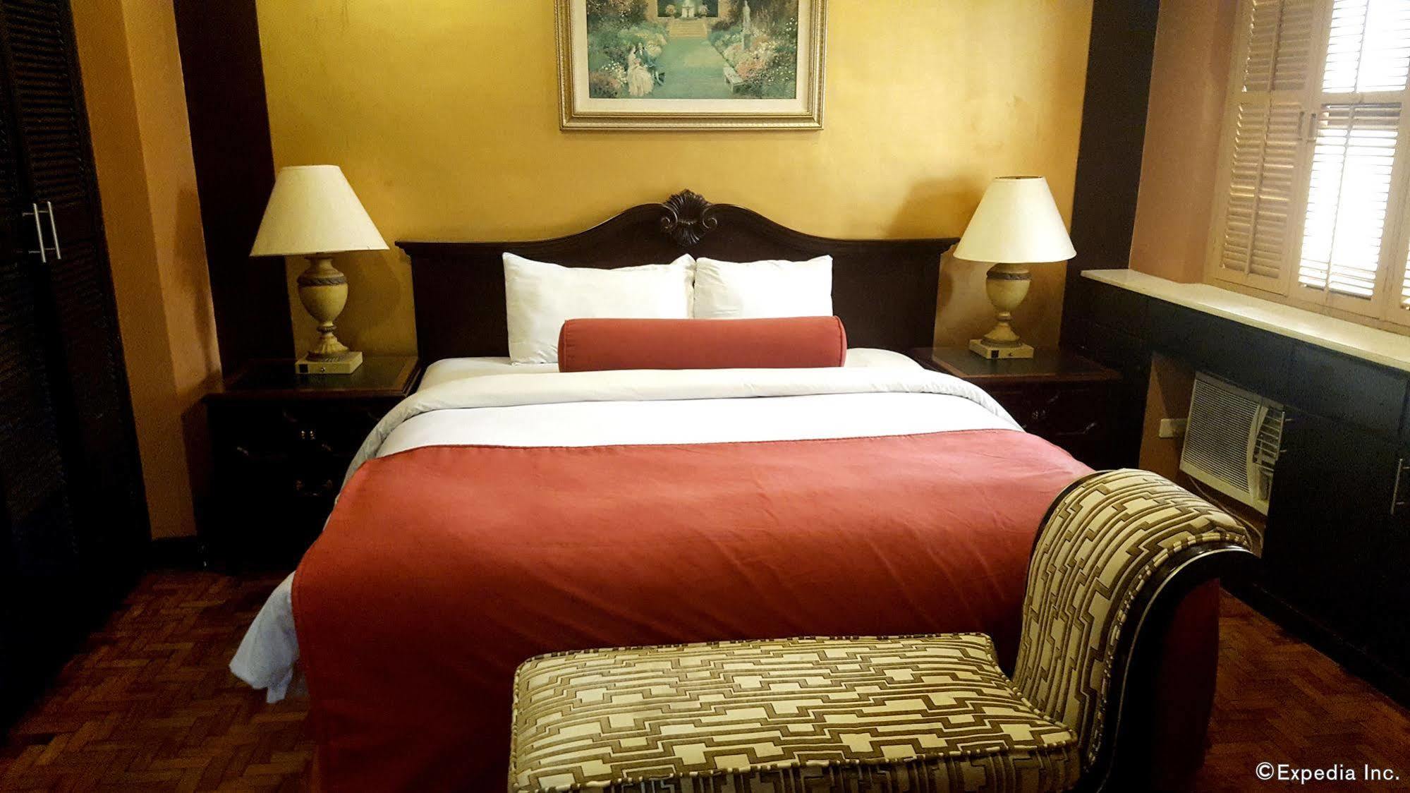 Lourdes Suites Makati City Exterior foto
